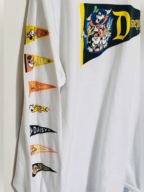 Disneyland Resort Pennant Flag Long Sleeve T-Shirt Crewneck Pullover Unisex 2X
